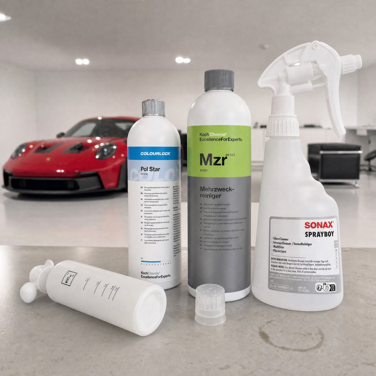 Detailing1 Auto-Reinigungsset "Innenraum" — Koch-Chemie Mehrzweckreiniger „Mzr“ 1 Liter + Dosing Cap + COLOURLOCK „Pol Star“