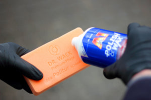 Detailing1 Dr. Wack A1 DER Politur-Schwamm — in der Anwendung