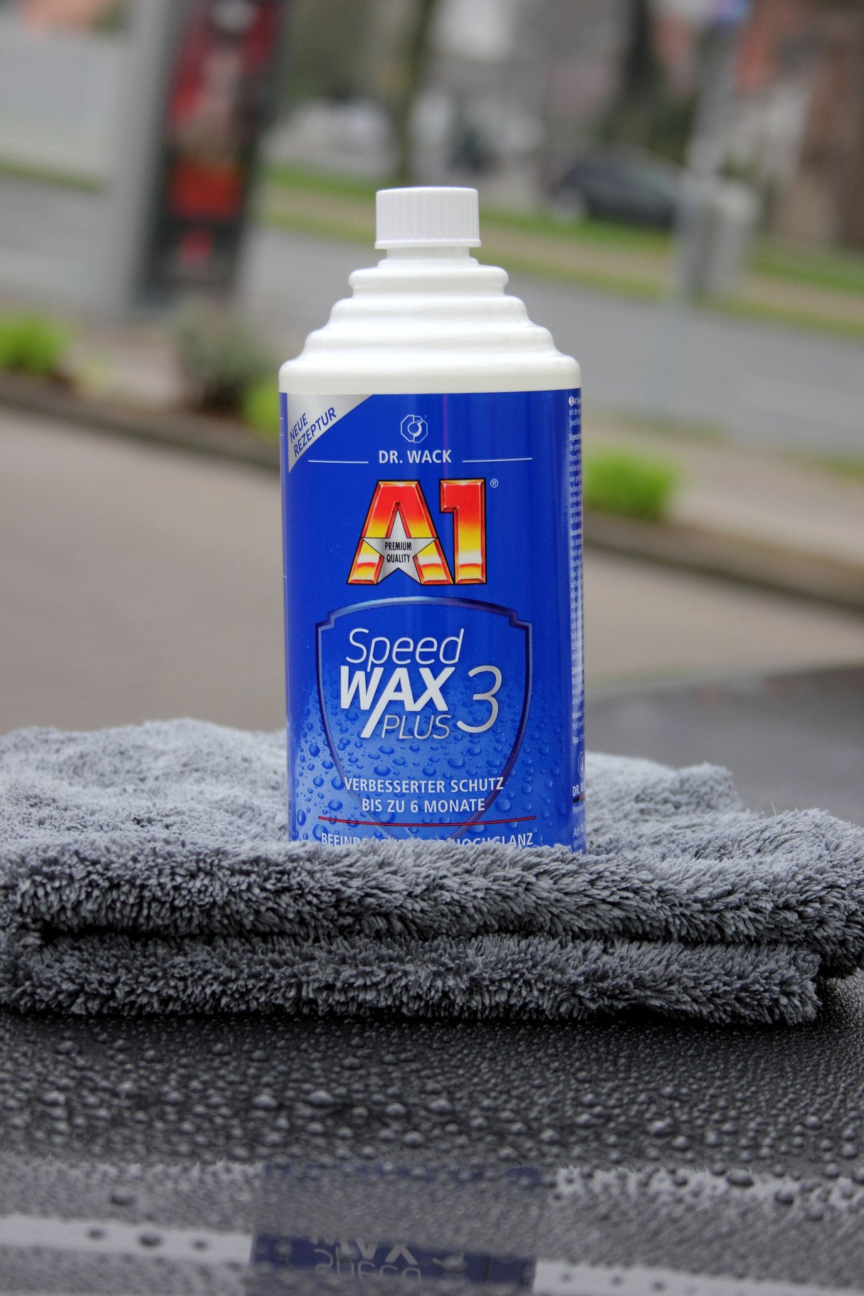 Detailing1 Dr. Wack A1 Speed Wax Plus 3 Sprühwachs — in der Anwendung